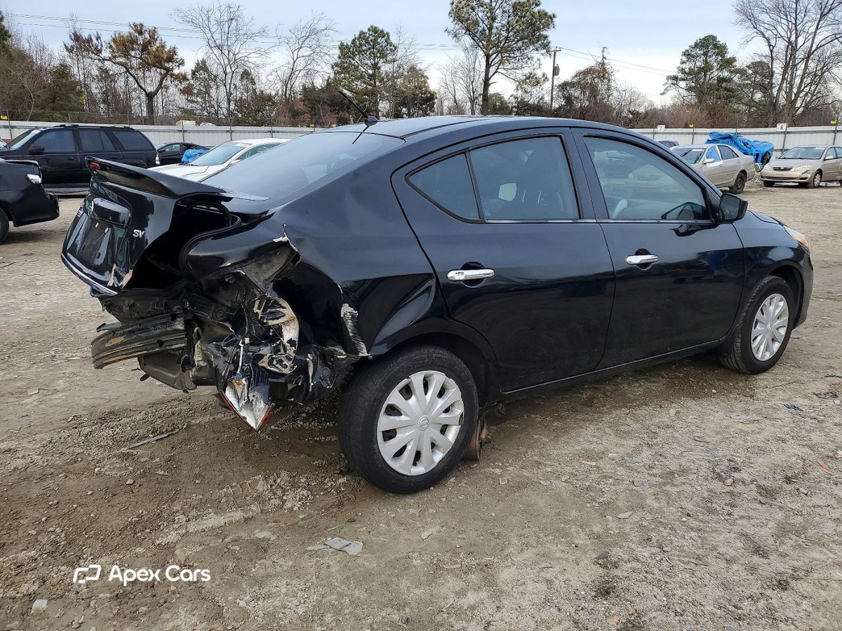 Nissan Versa 2017