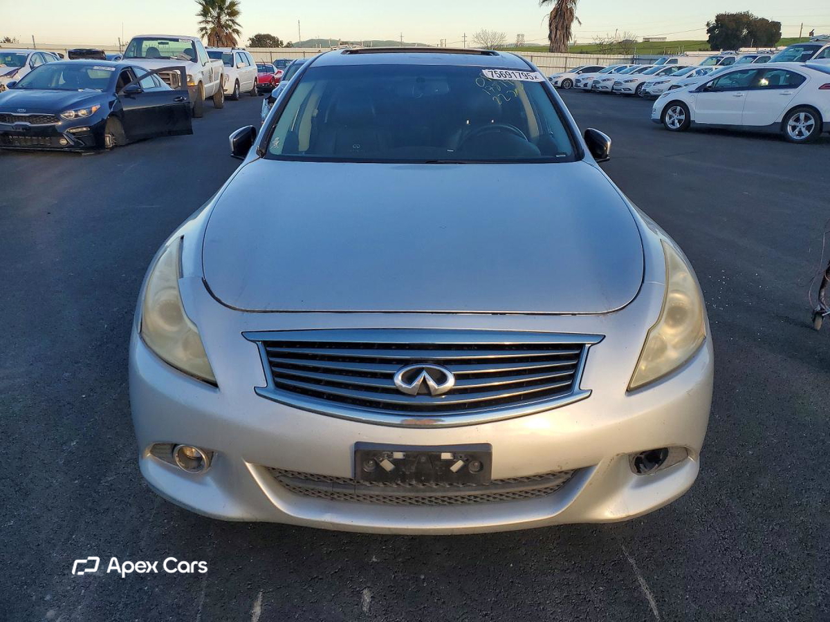 Infiniti G 2013