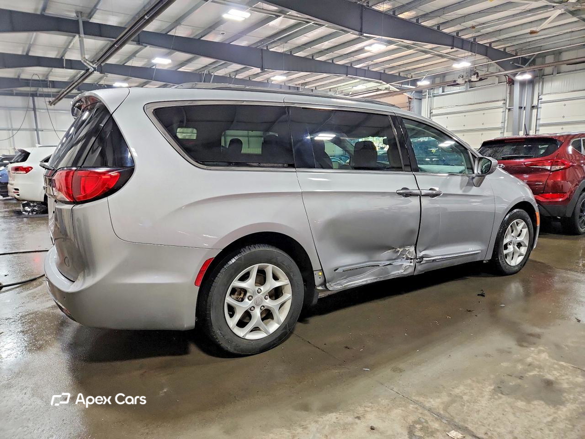 Chrysler Pacifica 2017
