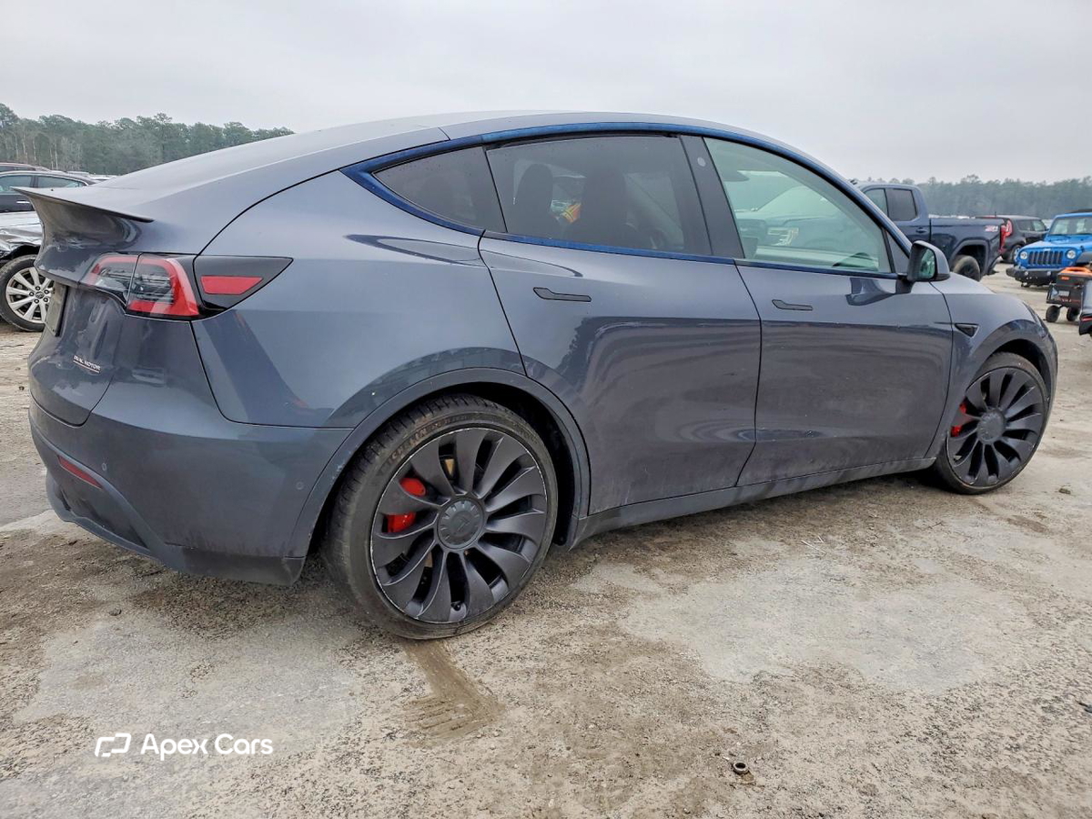 Tesla Model Y 2022