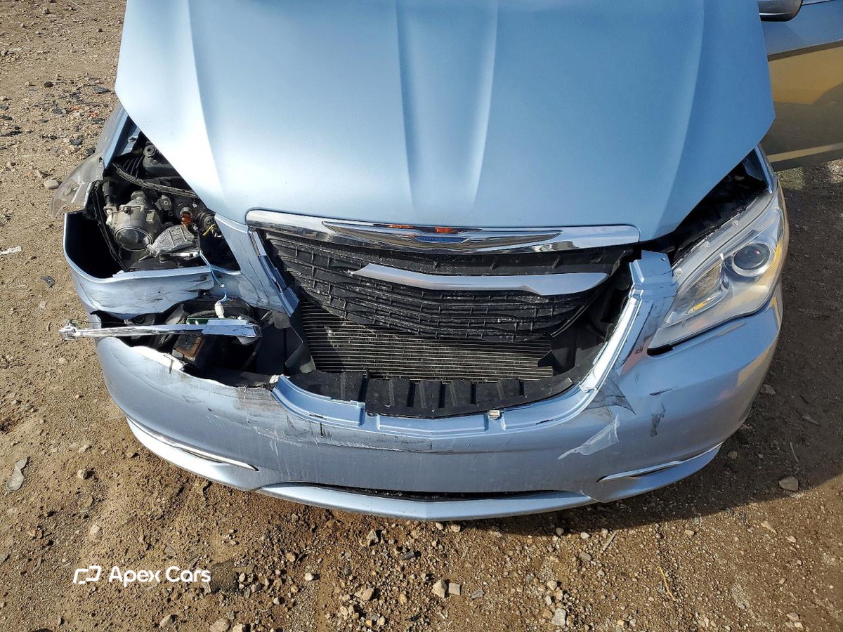 Chrysler 200 2012