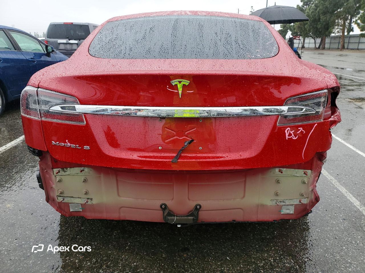 Tesla Model S 2016