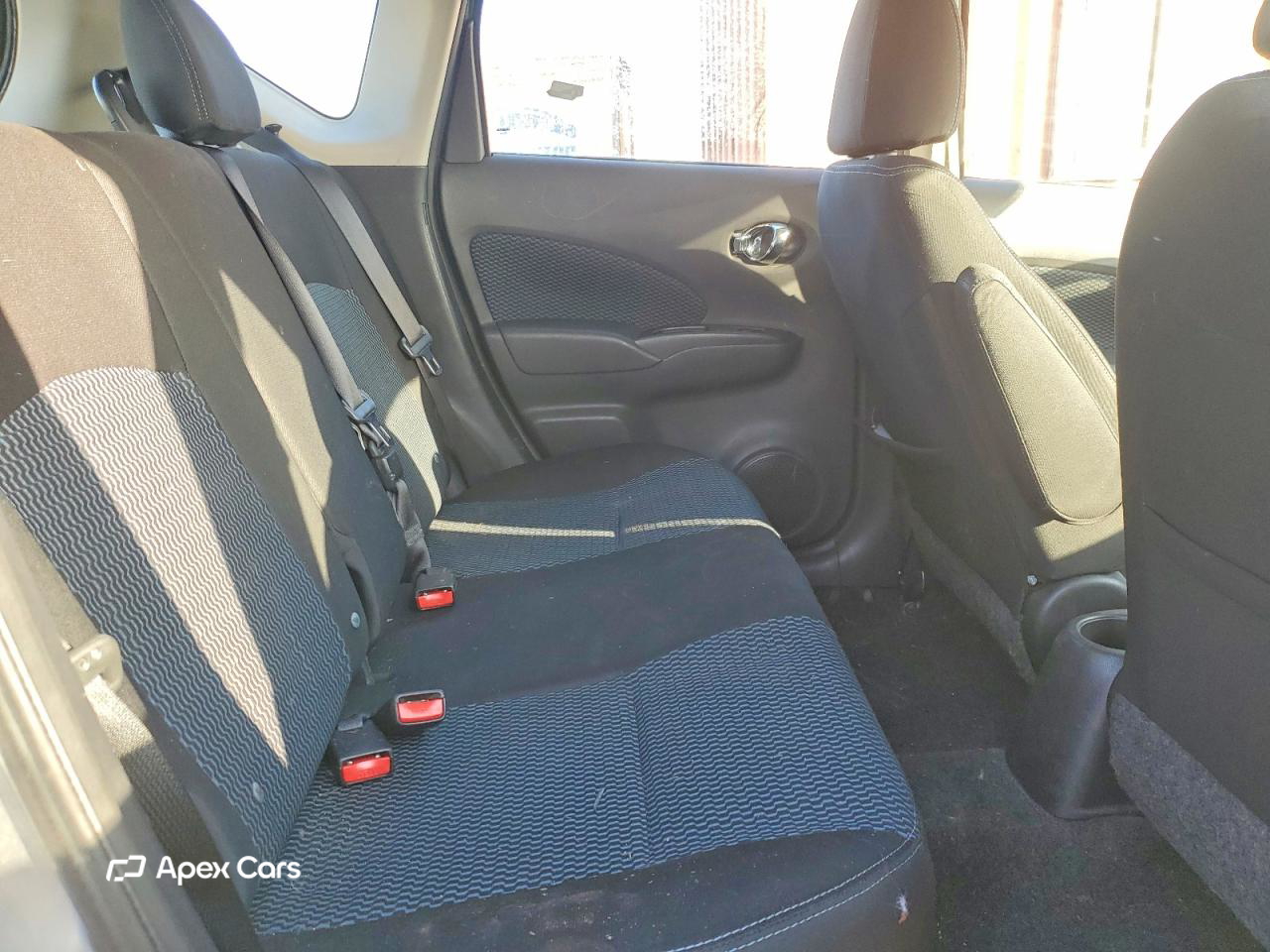 Nissan Versa 2015