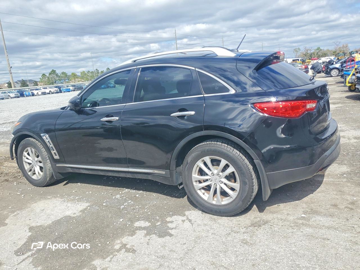 Infiniti FX 2011