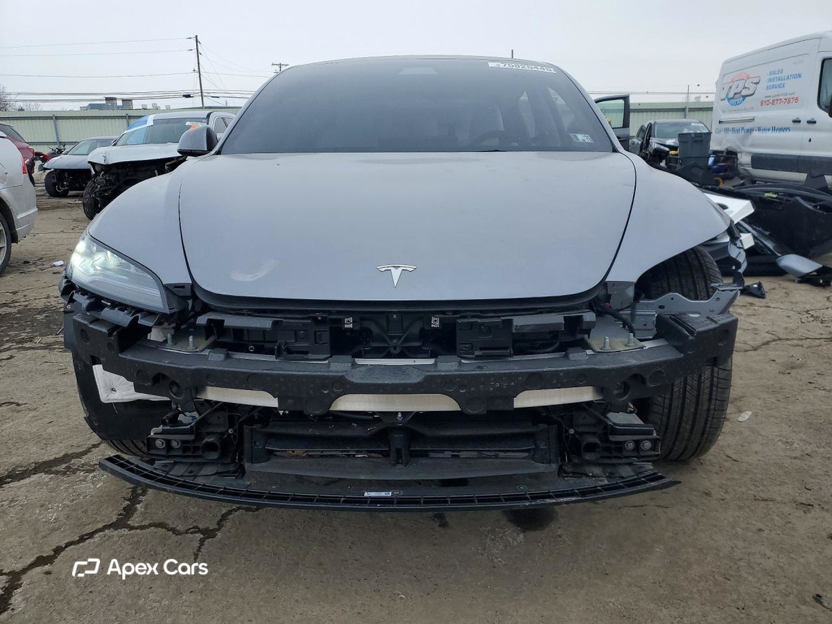 Tesla Model 3 2025