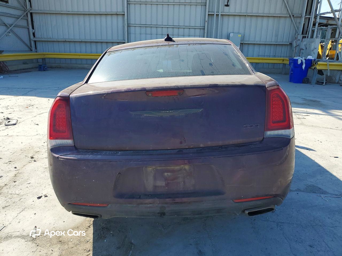 Chrysler 300 2020