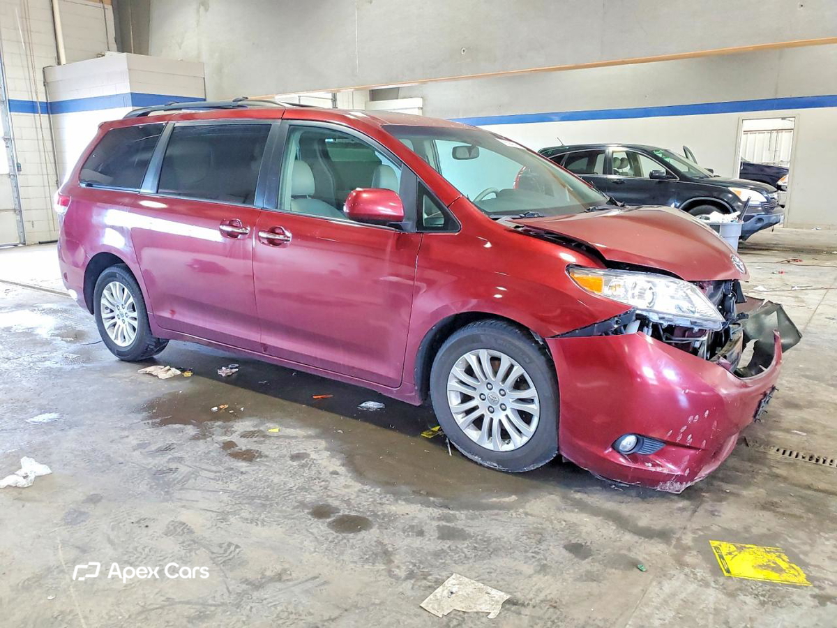Toyota Sienna 2011