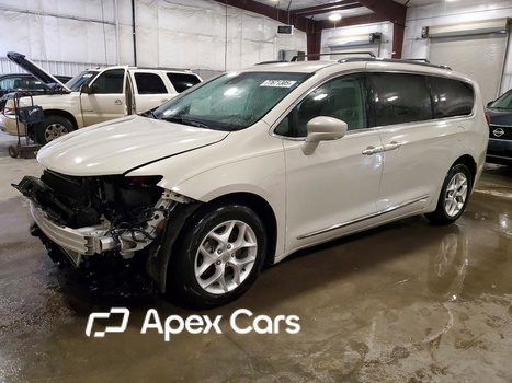 Chrysler Pacifica 2017 - Image 1 of 14