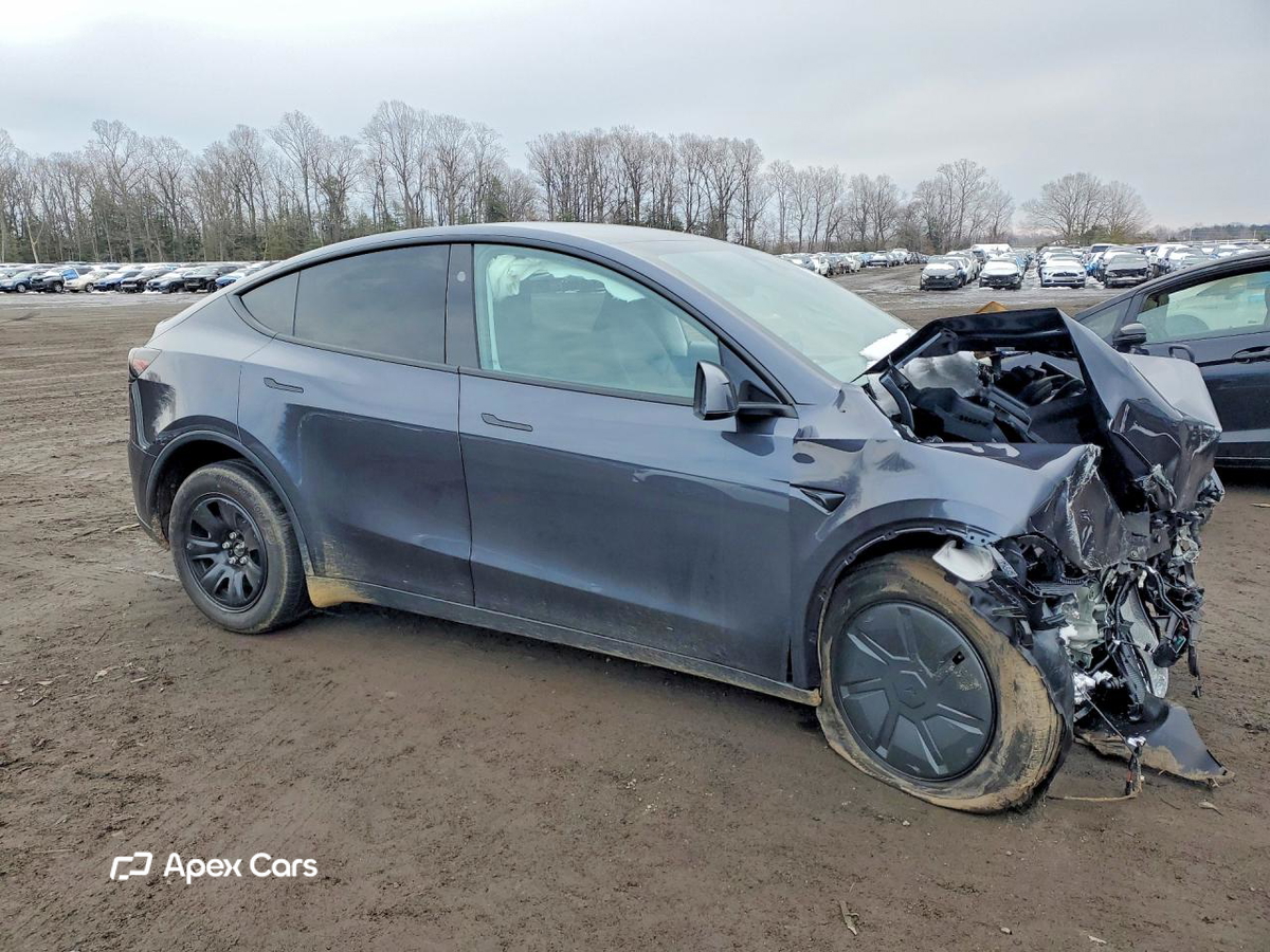 Tesla Model Y 2026