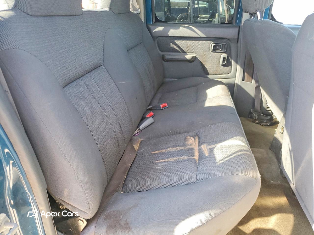Nissan Navara (Frontier) 2003
