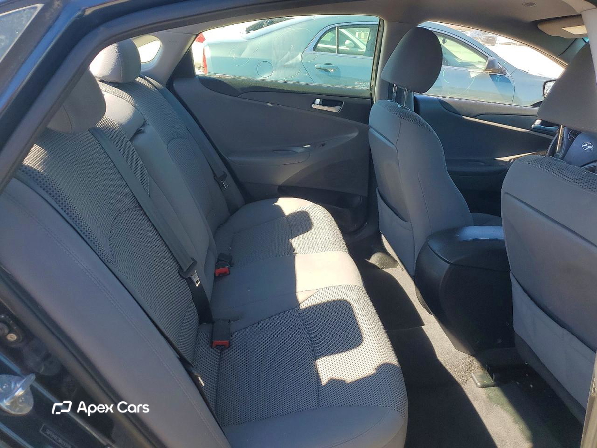 Hyundai Sonata 2011