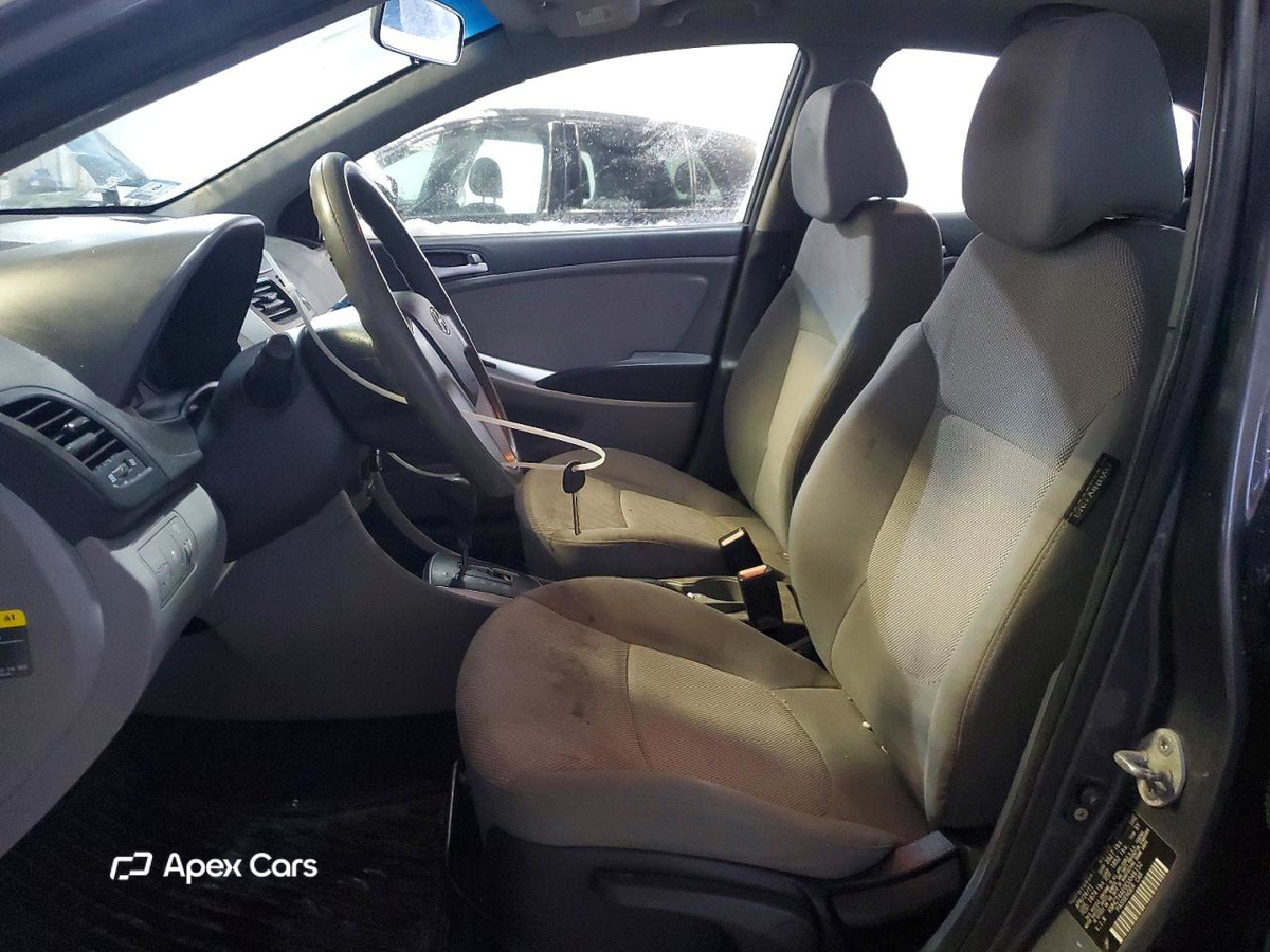 Hyundai Accent 2012