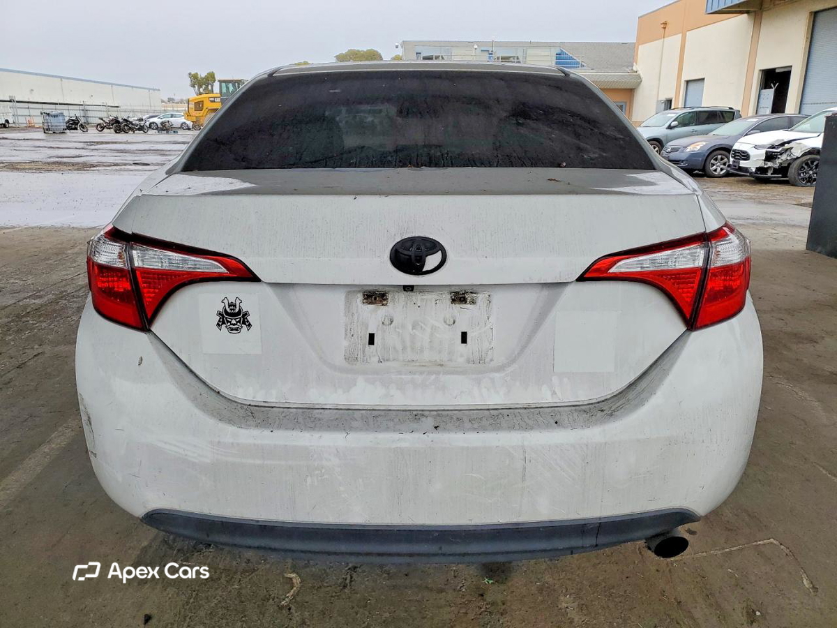 Toyota Corolla 2015