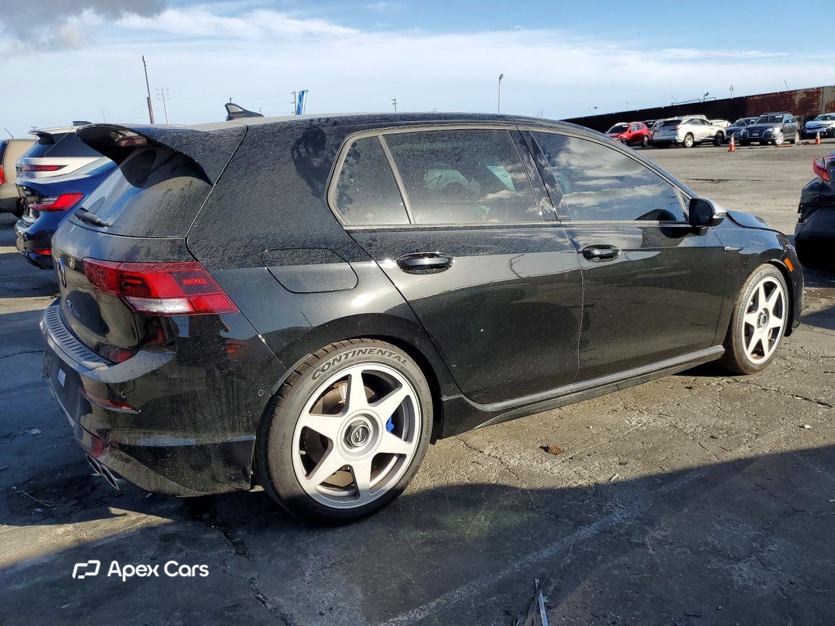 Volkswagen Golf 2024