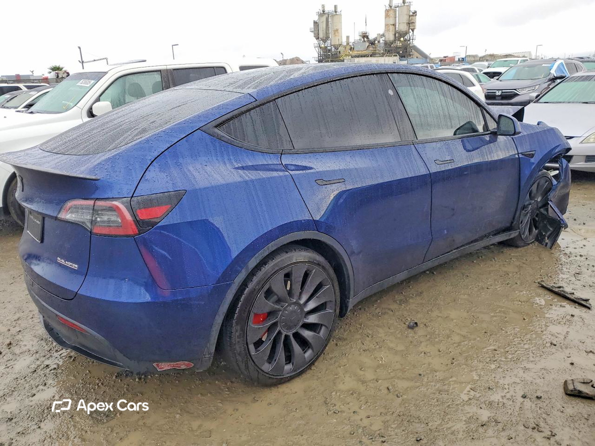Tesla Model Y 2023