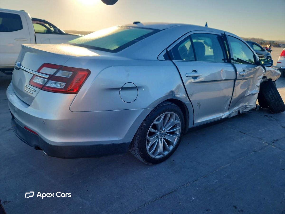 Ford Taurus 2013