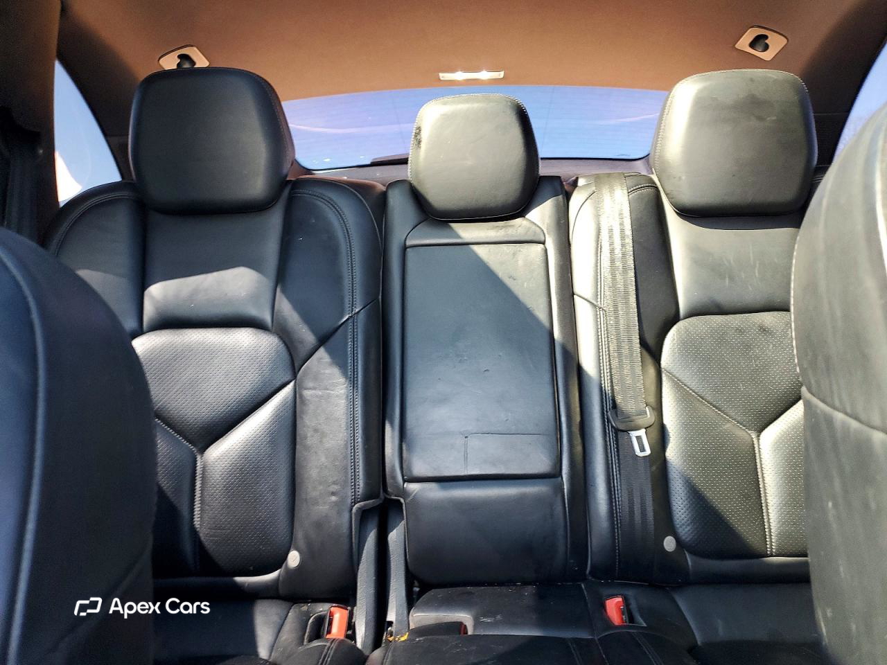 Porsche Cayenne 2016