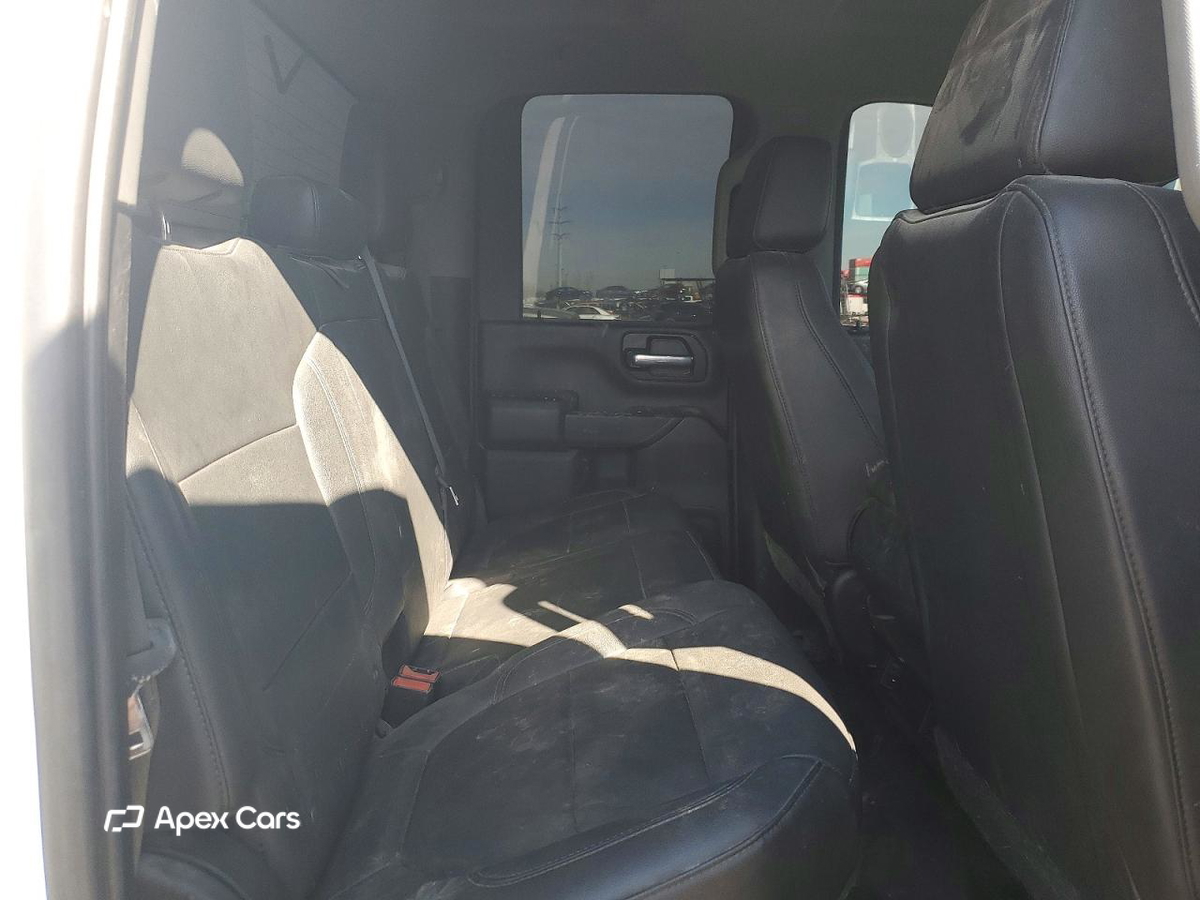 Chevrolet Silverado 2021