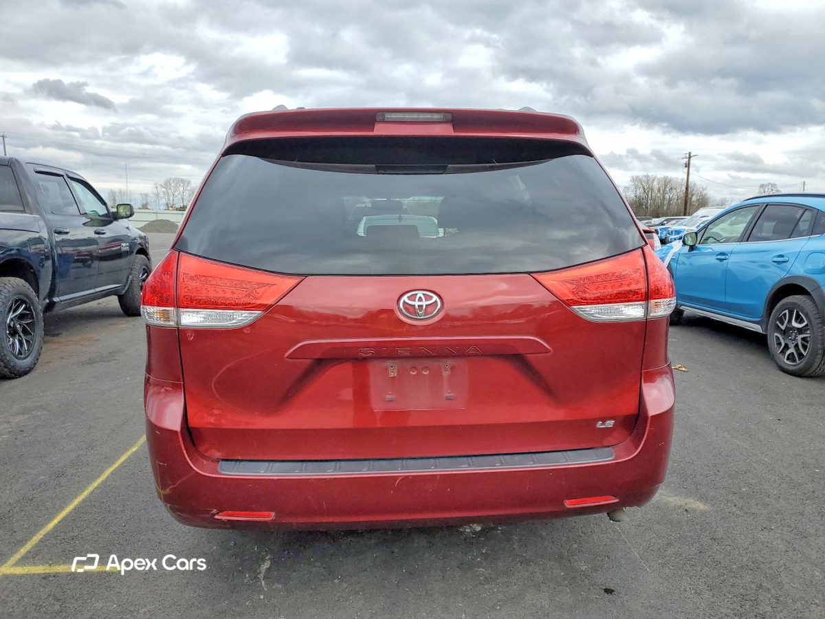 Toyota Sienna 2014
