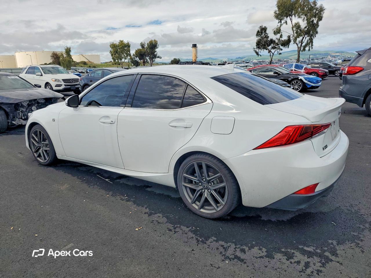 Lexus IS 2017