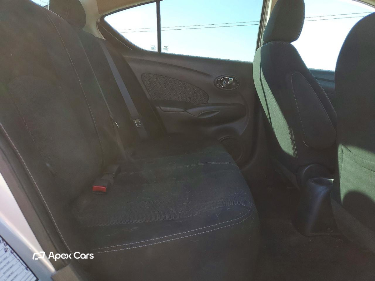 Nissan Versa 2016