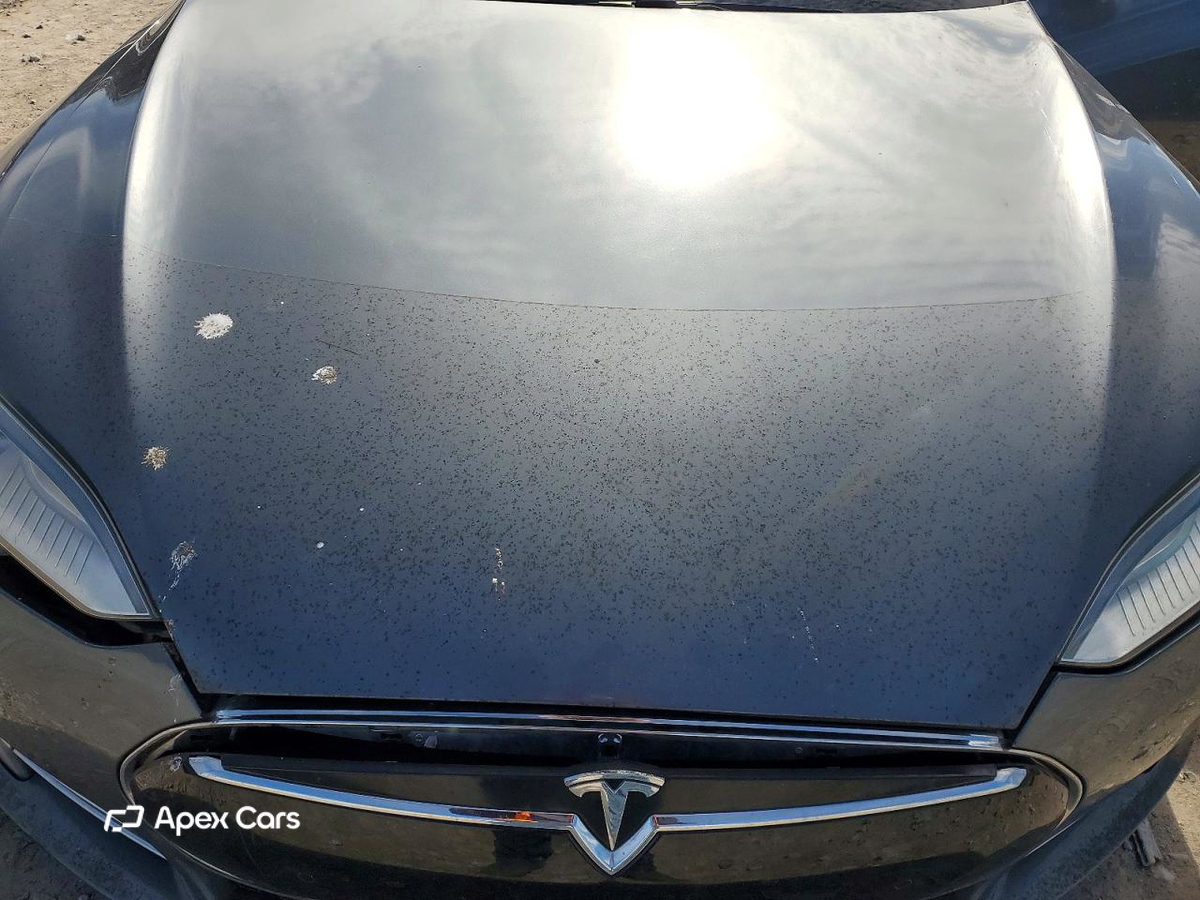 Tesla Model S 2013