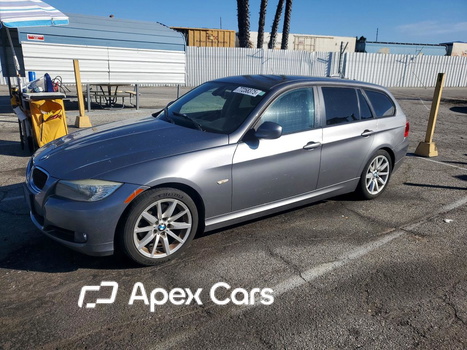 BMW Series 3 2010 - Image 1 of 13
