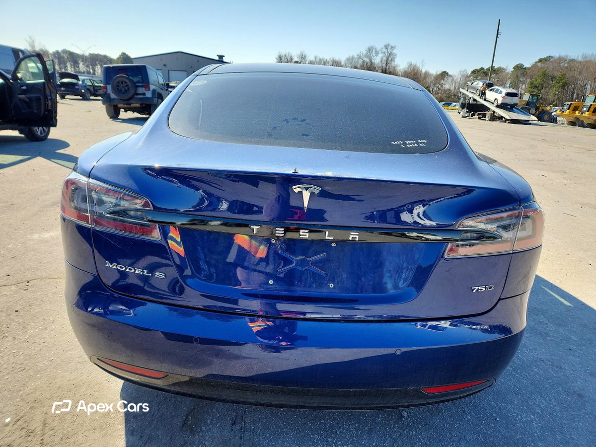 Tesla Model S 2016