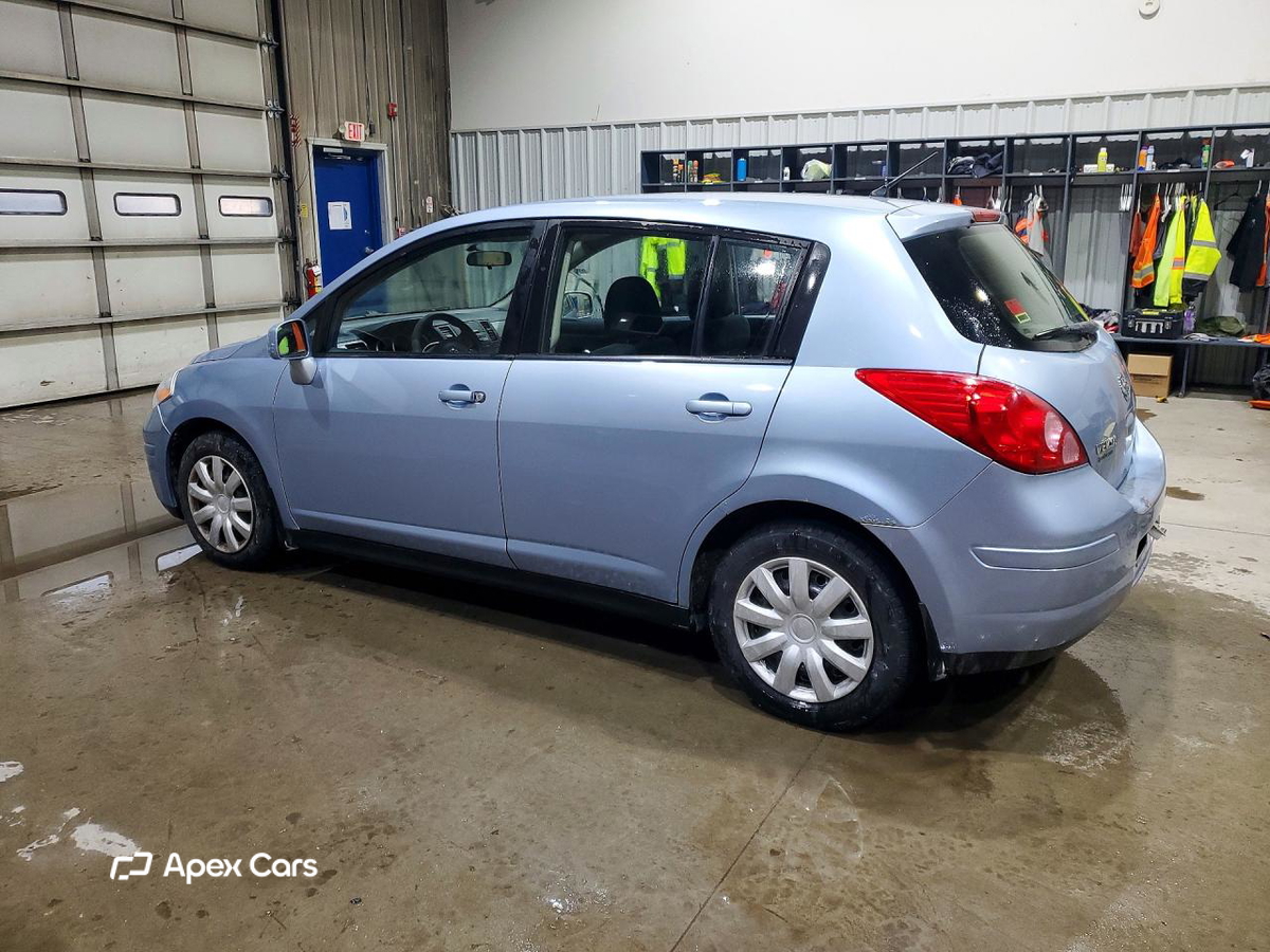 Nissan Versa 2011