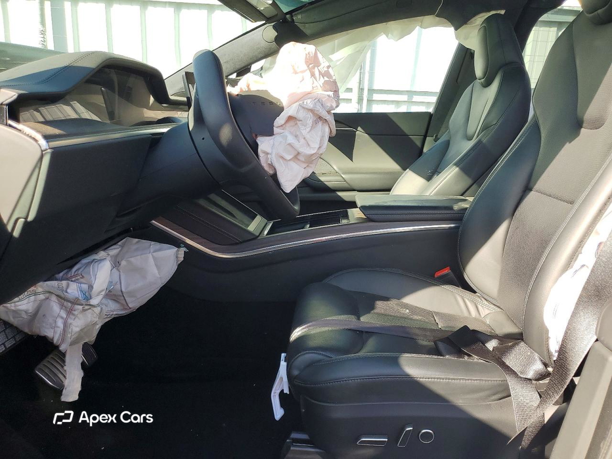 Tesla Model X 2023
