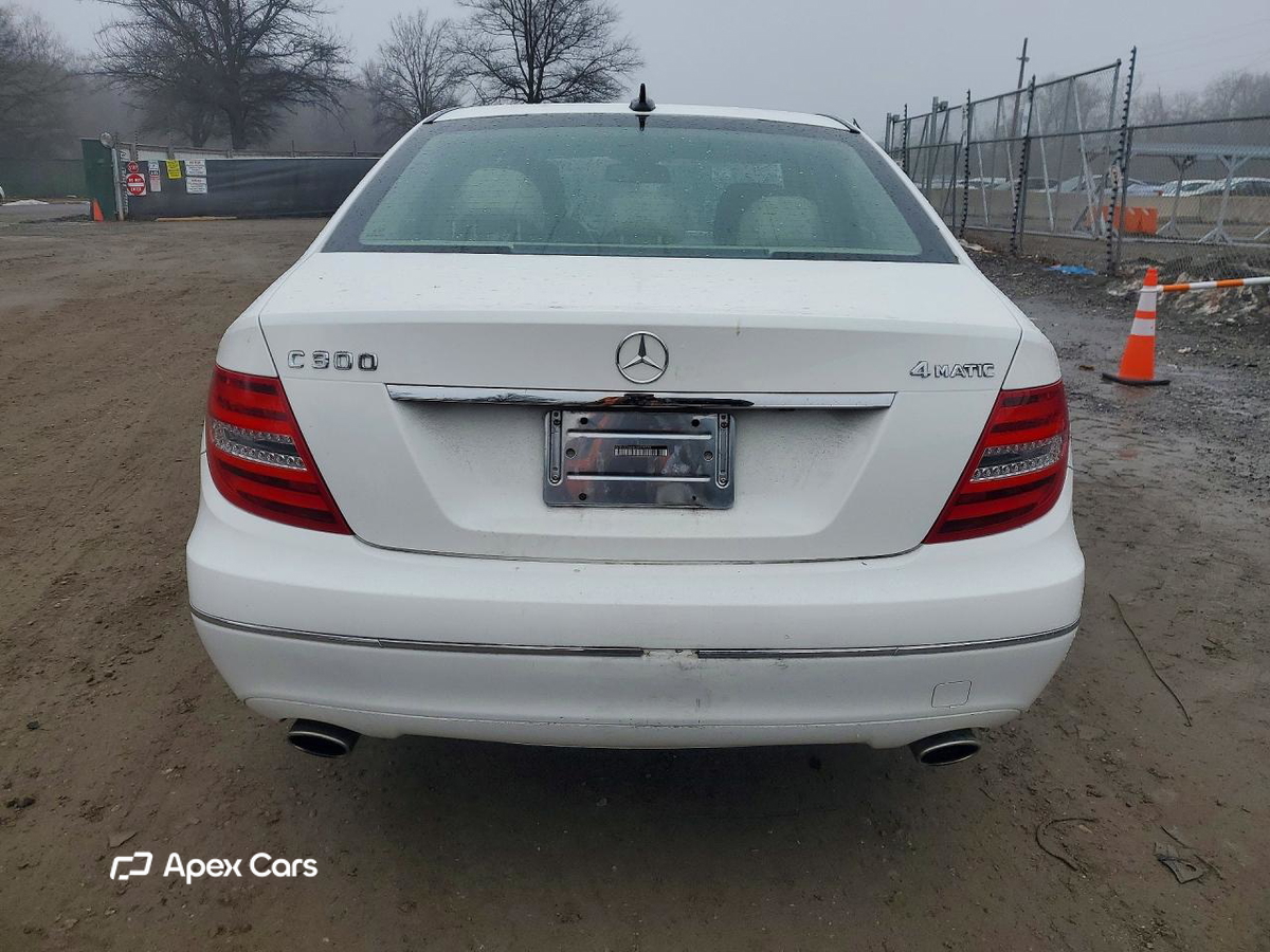 Mercedes-Benz  2013