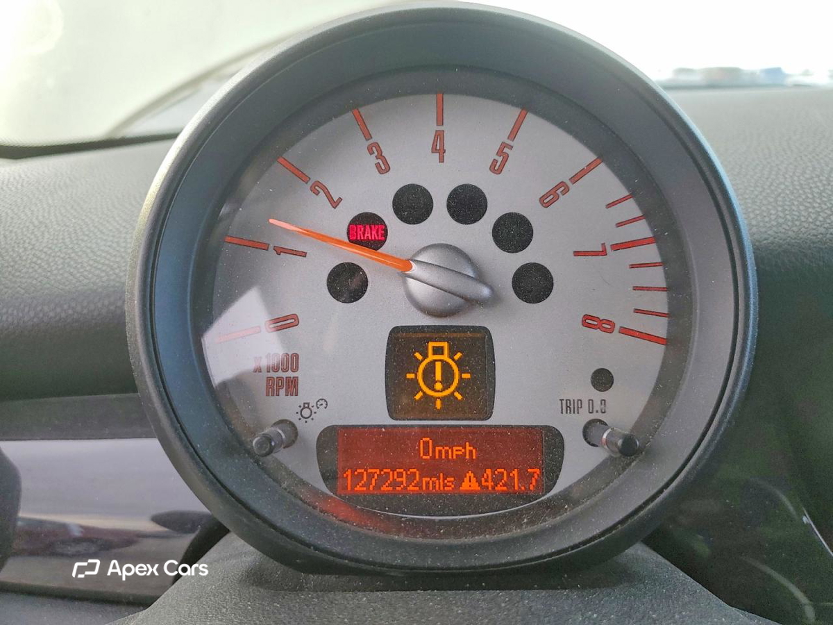 MINI Cooper 2011