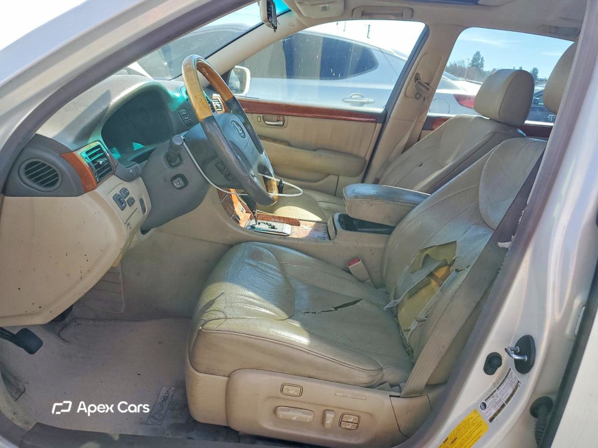 Lexus LS 2004