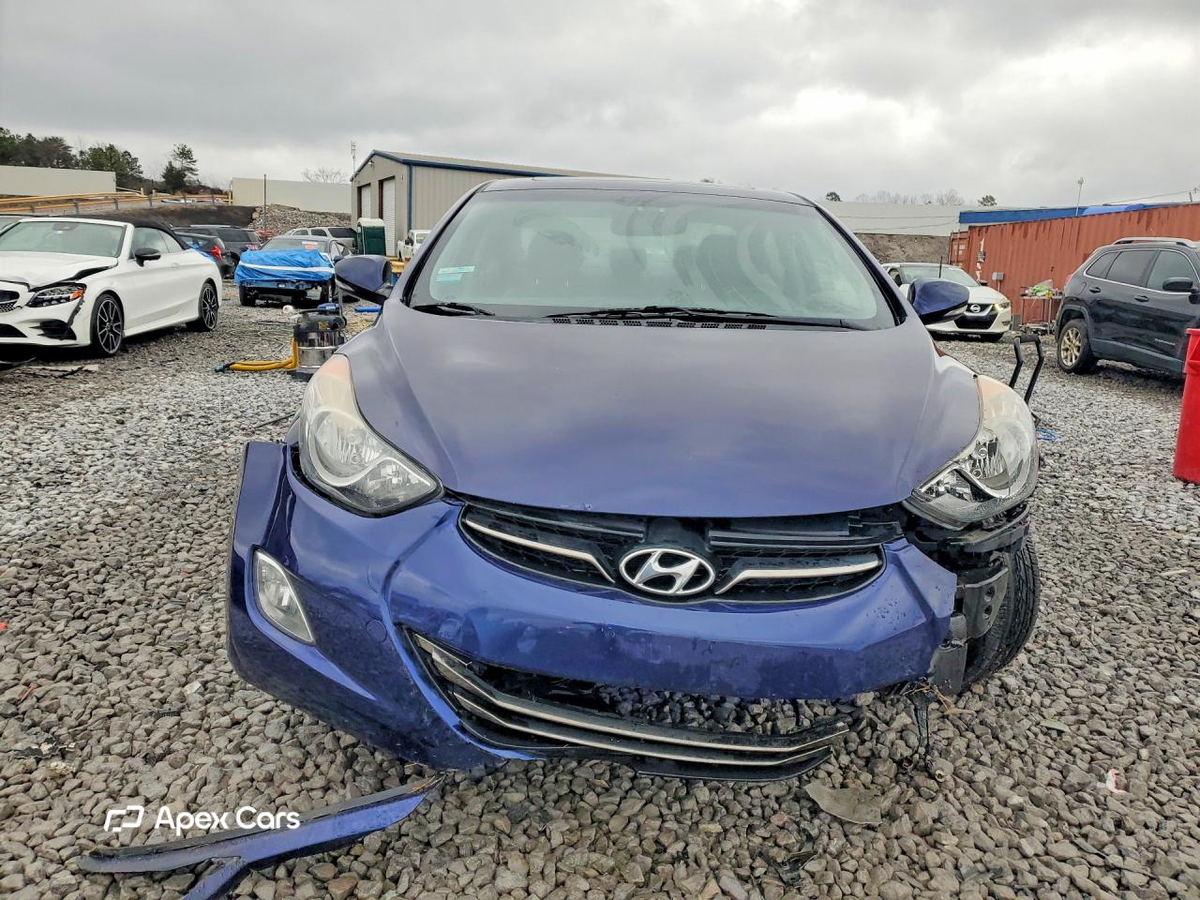 Hyundai Elantra 2013