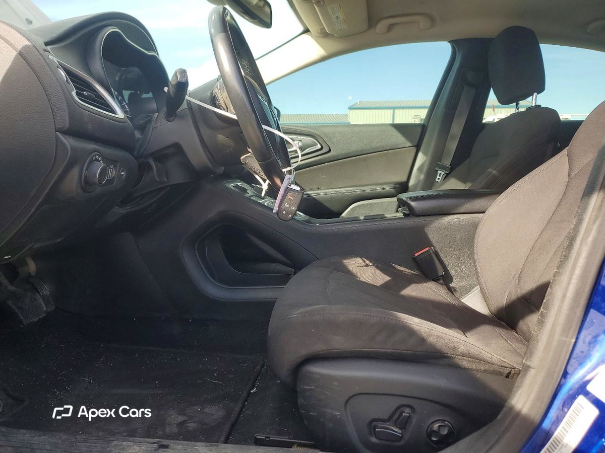 Chrysler 200 2015