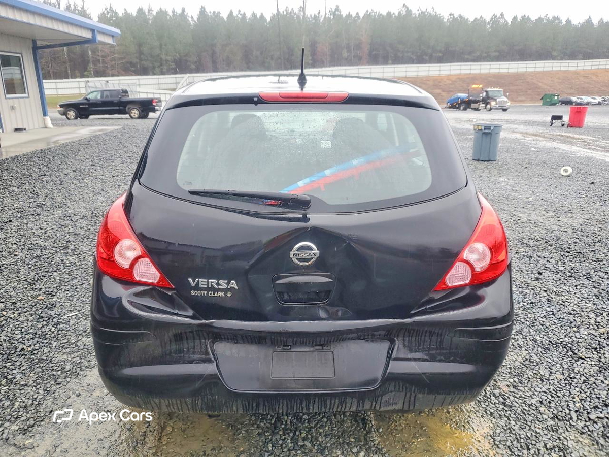 Nissan Versa 2012