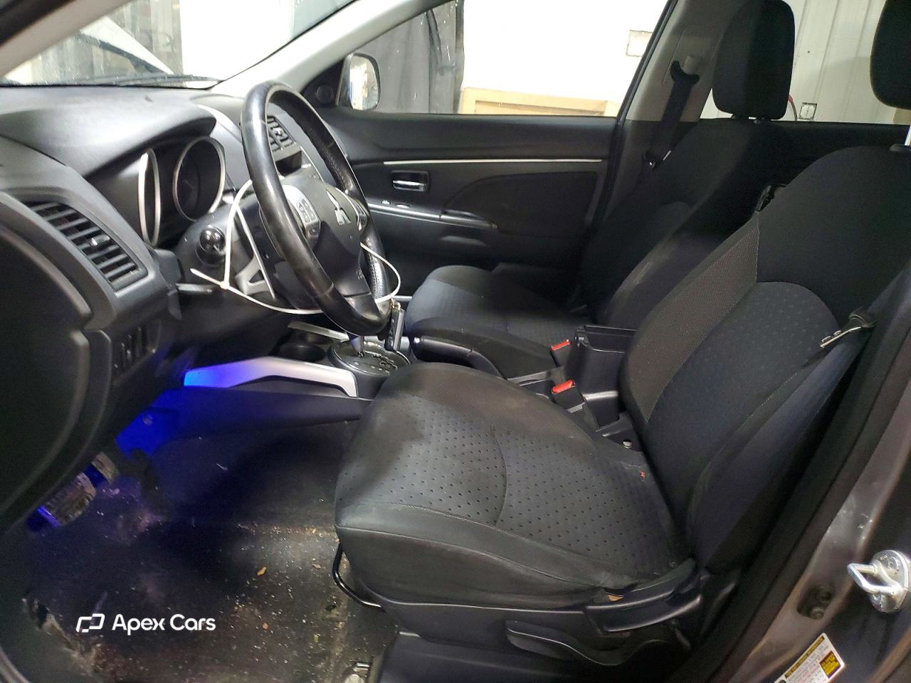 Mitsubishi Outlander 2011