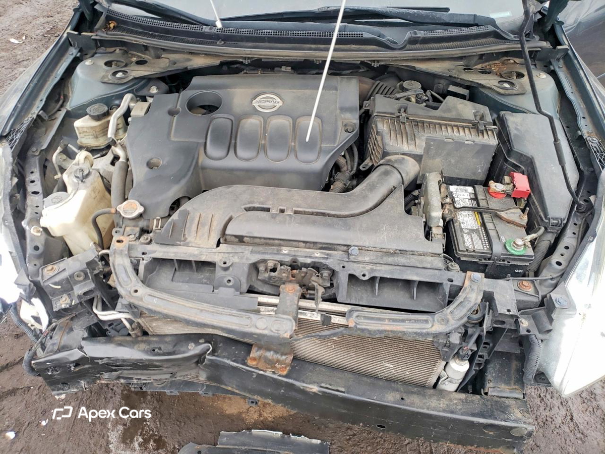 Nissan Altima 2011