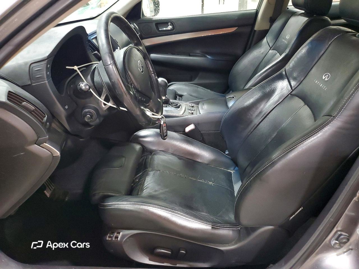Infiniti G 2013