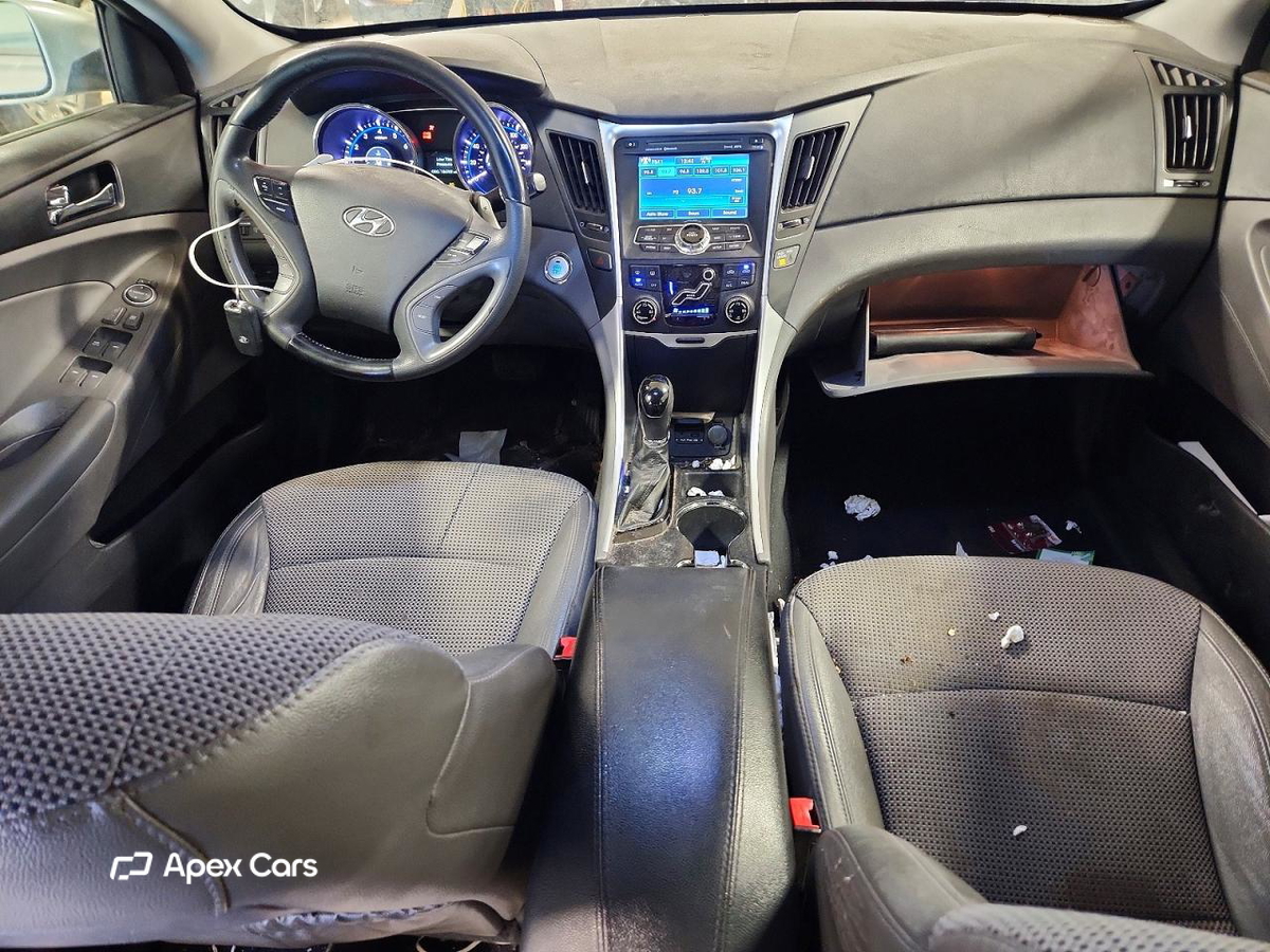 Hyundai Sonata 2011