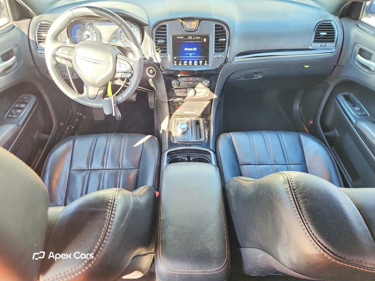 Chrysler 300 2016