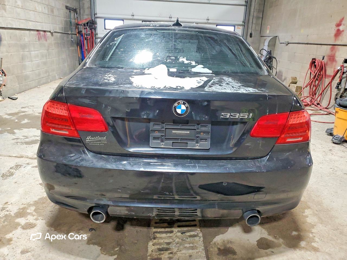 BMW Series 3 2011