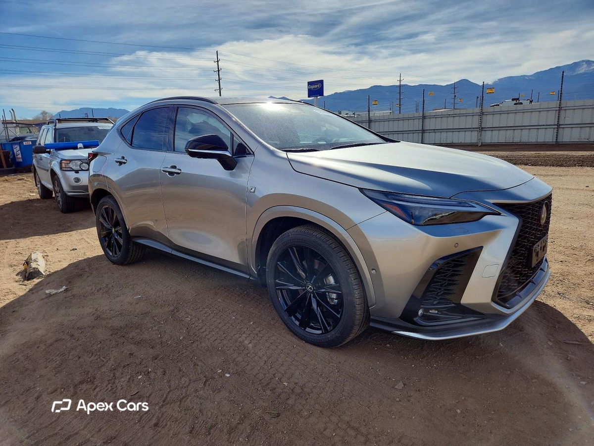 Lexus NX 2025