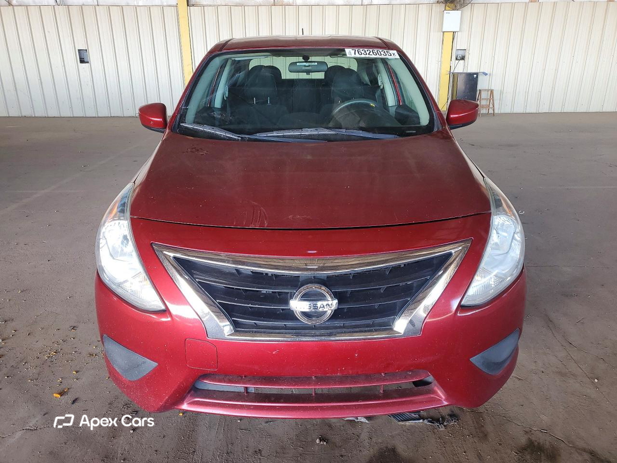 Nissan Versa 2016