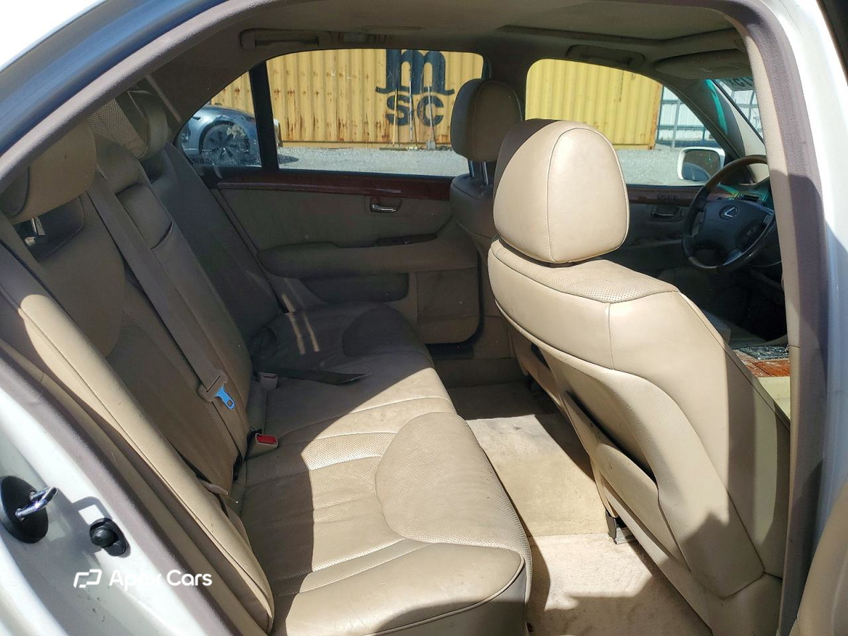 Lexus LS 2004