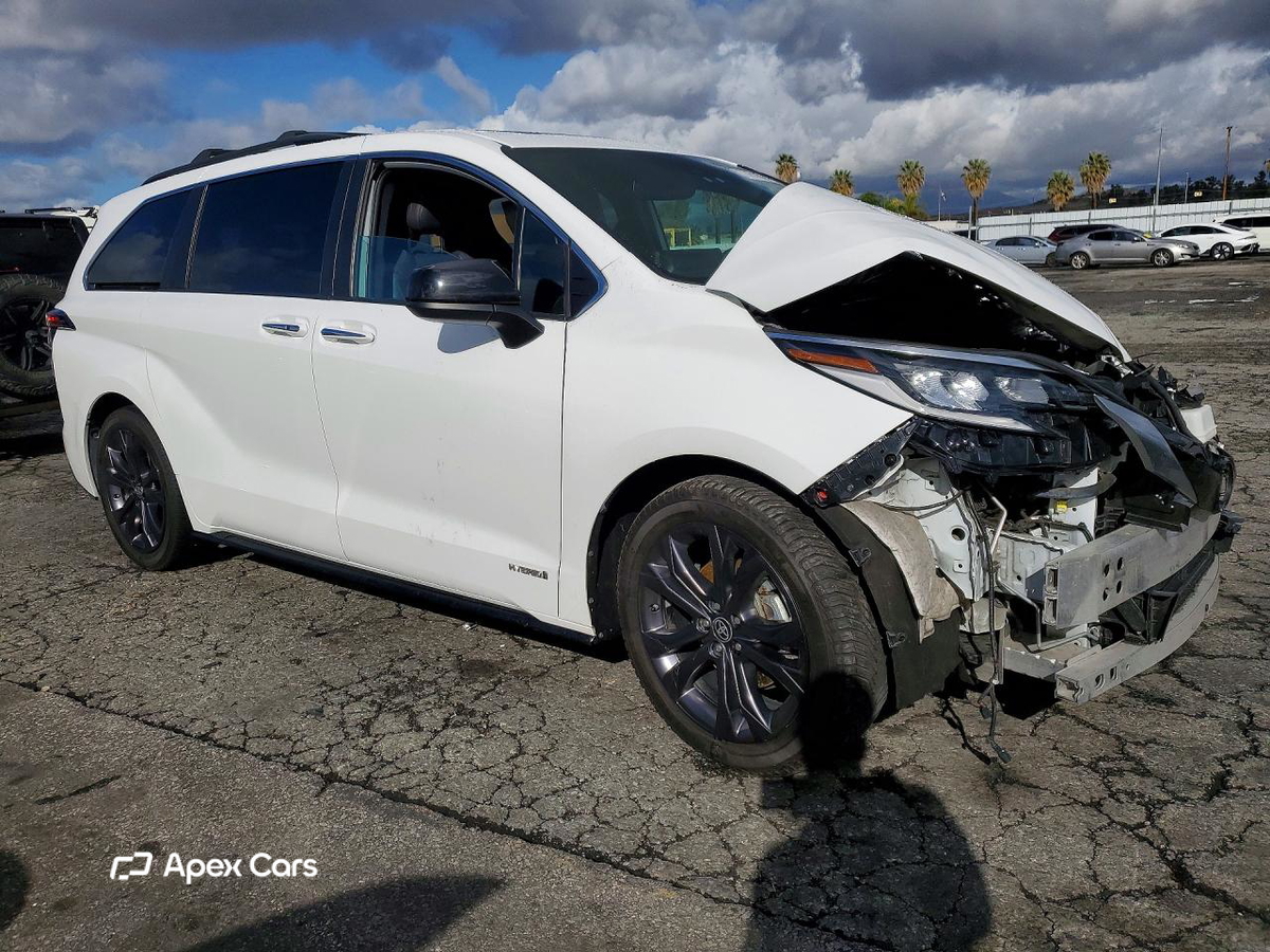 Toyota Sienna 2021