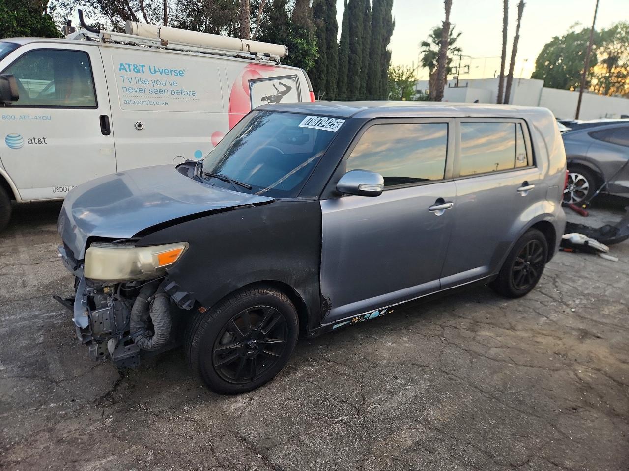 Scion xB 2012