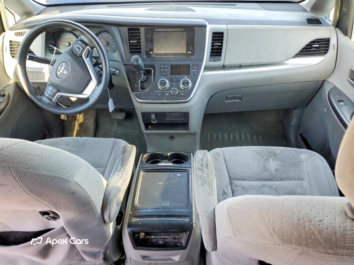 Toyota Sienna 2015