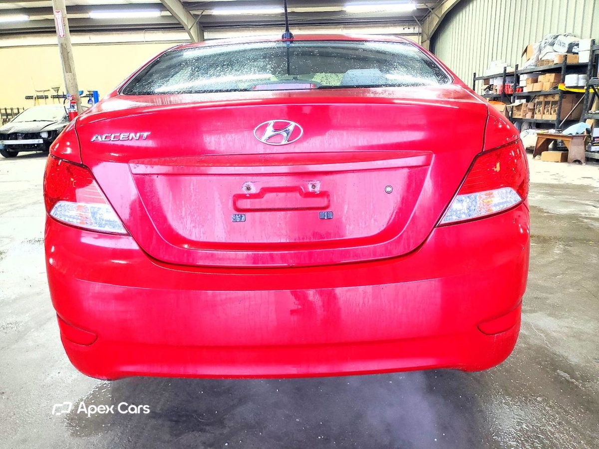 Hyundai Accent 2013