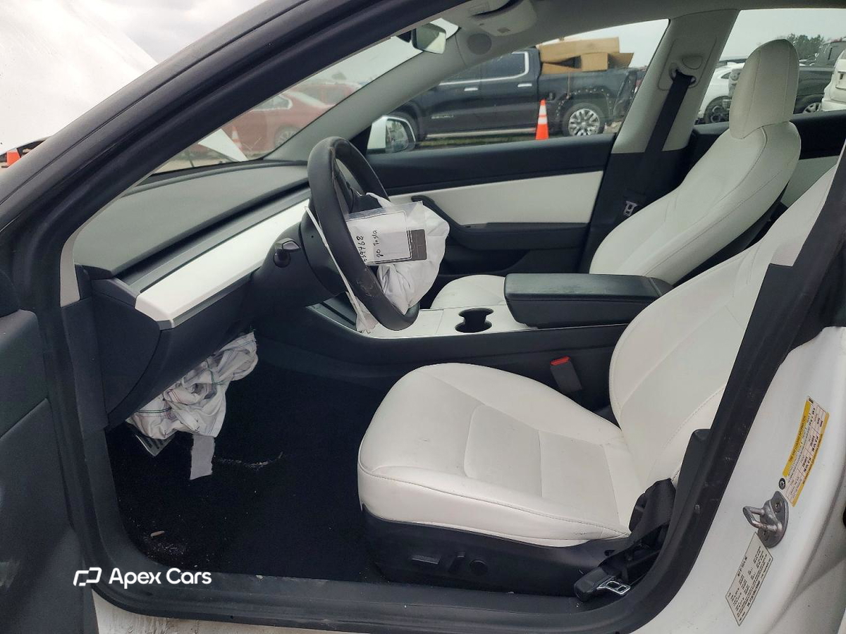 Tesla Model 3 2020